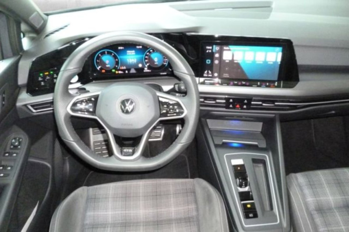 Volkswagen Golf 2.0 TDI GTD DSG (8)