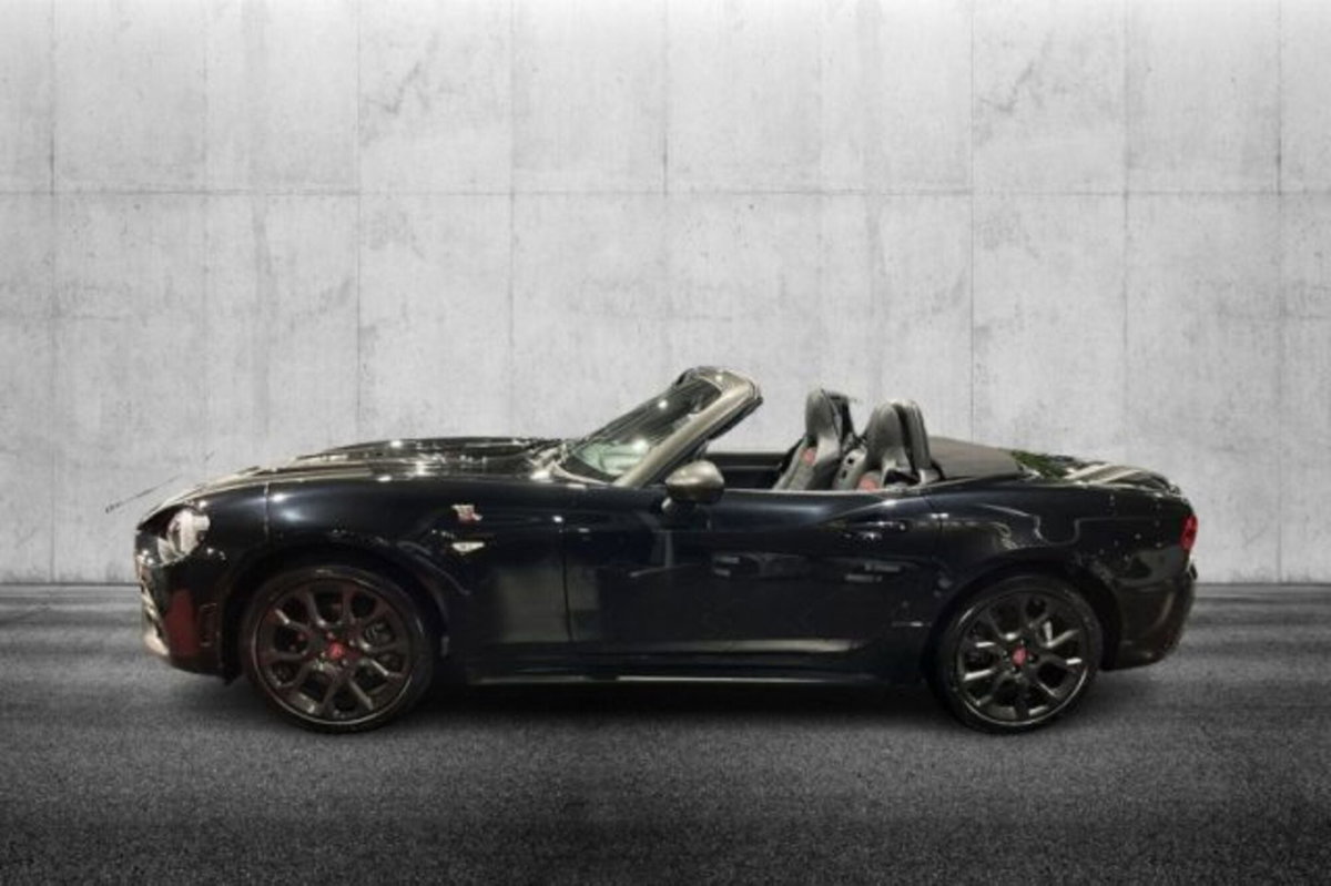 Abarth 124 Spider 1.4 Turbo MultiAir 170 CV (8)