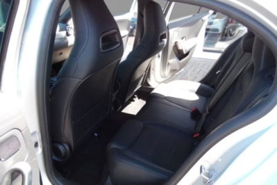 Mercedes-Benz Classe A 250 Automatic 4Matic Premium (6)