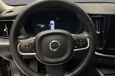 Volvo XC60 B4 automatico Core (8)