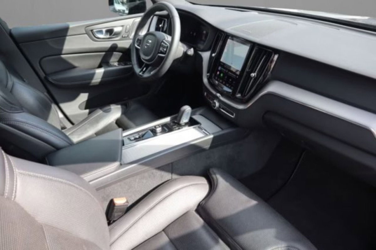 Volvo XC60 B5 (d) AWD Geartronic R-design (7)