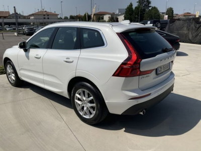Volvo XC60 D4 Geartronic Momentum (2)