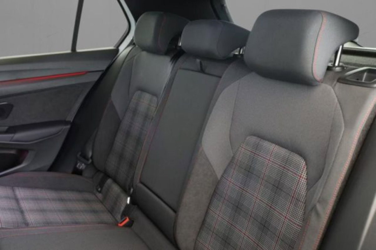 Volkswagen Golf 2.0 tsi GTI 265cv dsg (8)