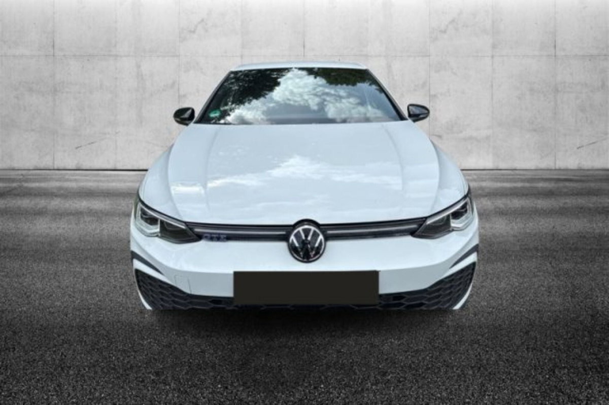 Volkswagen Golf 1.4 GTE DSG Plug-In Hybrid (4)
