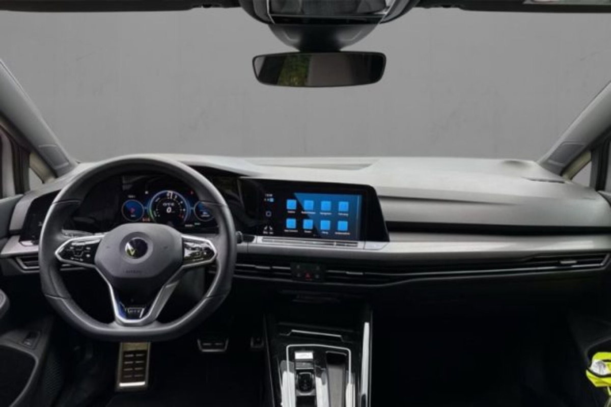 Volkswagen Golf 1.4 GTE DSG Plug-In Hybrid (5)