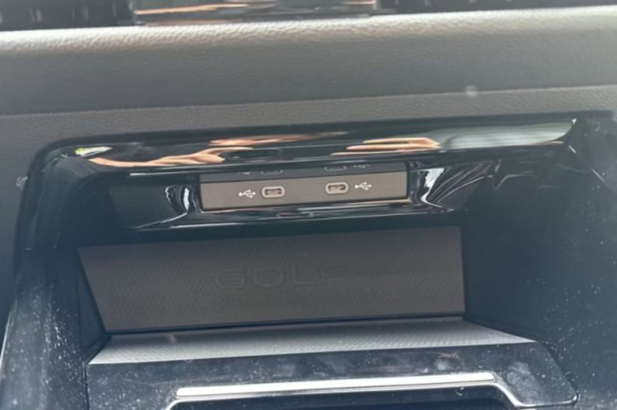 Volkswagen Golf 1.4 GTE DSG Plug-In Hybrid (8)