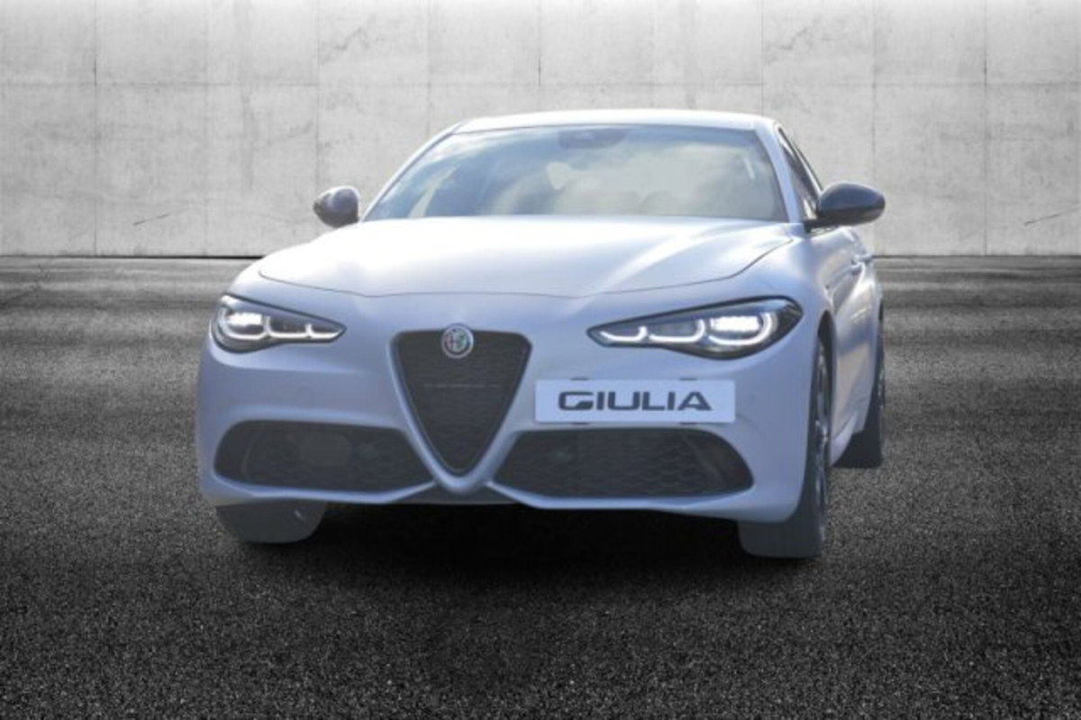 Alfa Romeo Giulia 2.0 Turbo 280 CV AT8 AWD Q4 Estrema
