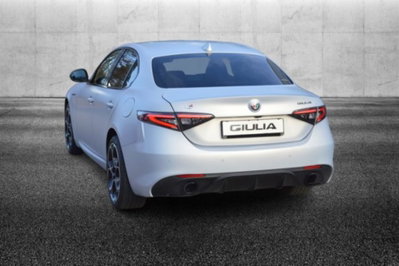 Alfa Romeo Giulia 2.0 Turbo 280 CV AT8 AWD Q4 Estrema (4)