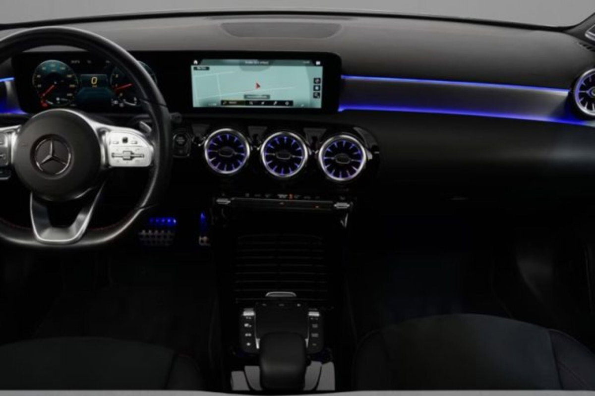 Mercedes-Benz Classe A Sedan 250 AMG Line Premium Plus 4matic auto (5)