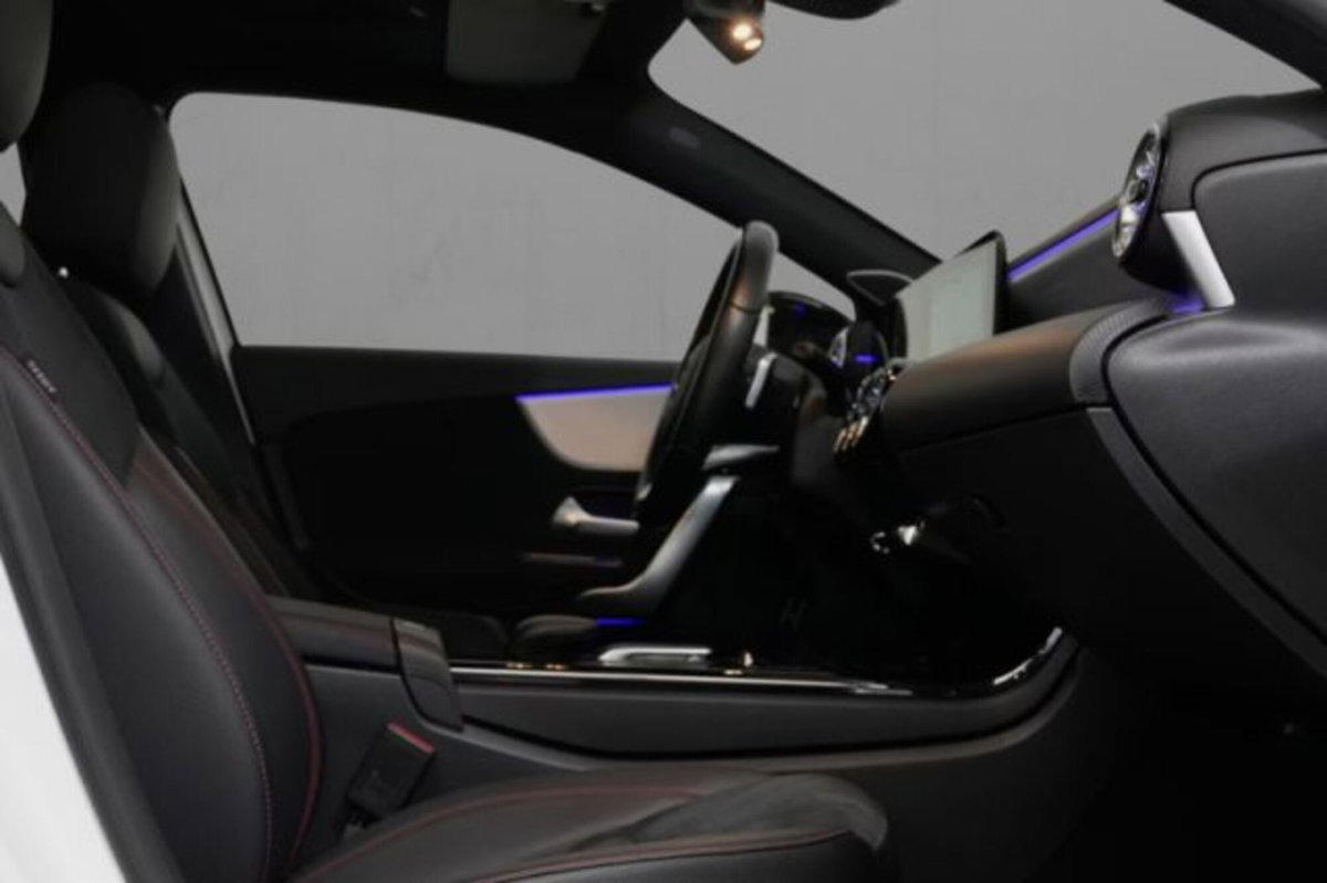 Mercedes-Benz Classe A Sedan 250 AMG Line Premium Plus 4matic auto (7)