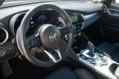 Alfa Romeo Giulia 2.0 Turbo 280 CV AT8 AWD Q4 Veloce (7)