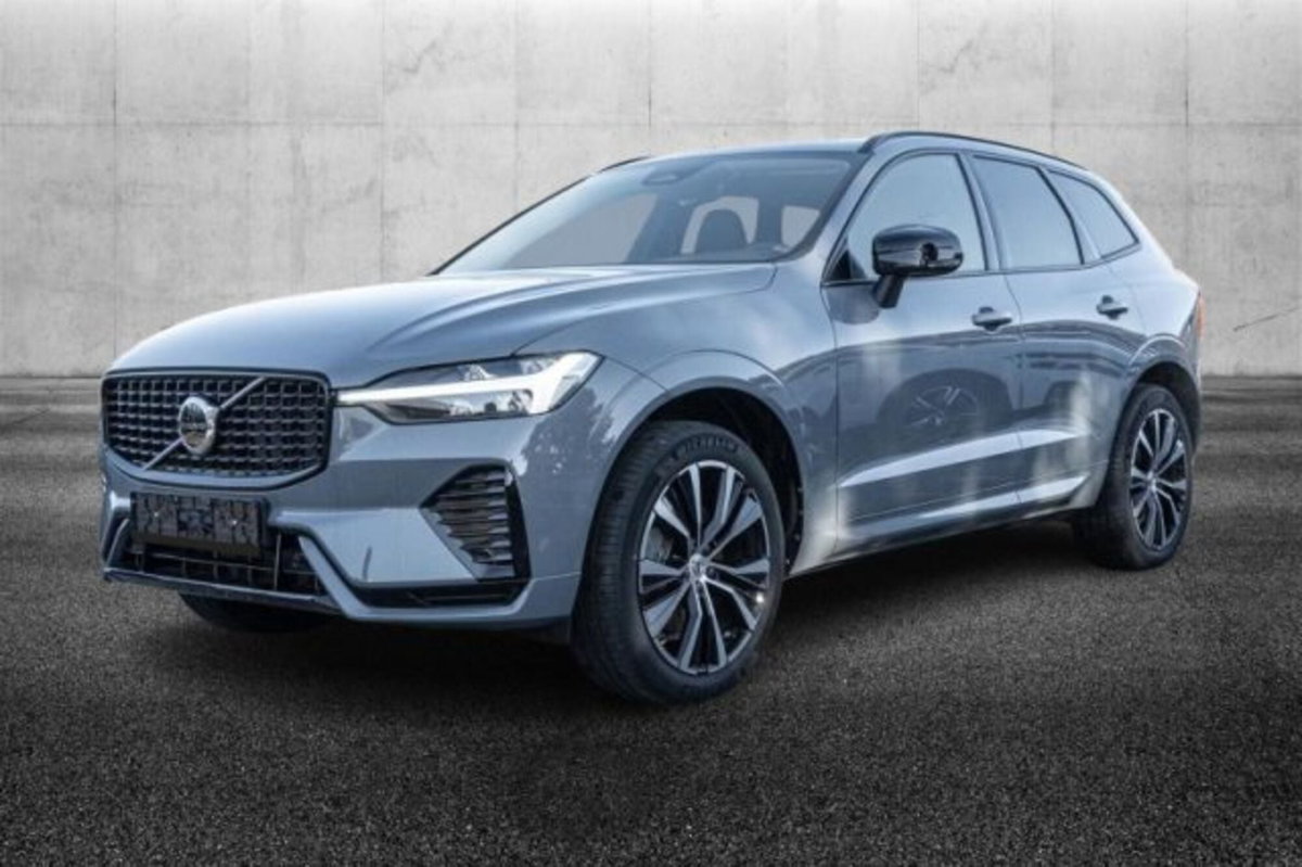 Volvo XC60 B4 automatico Plus Dark