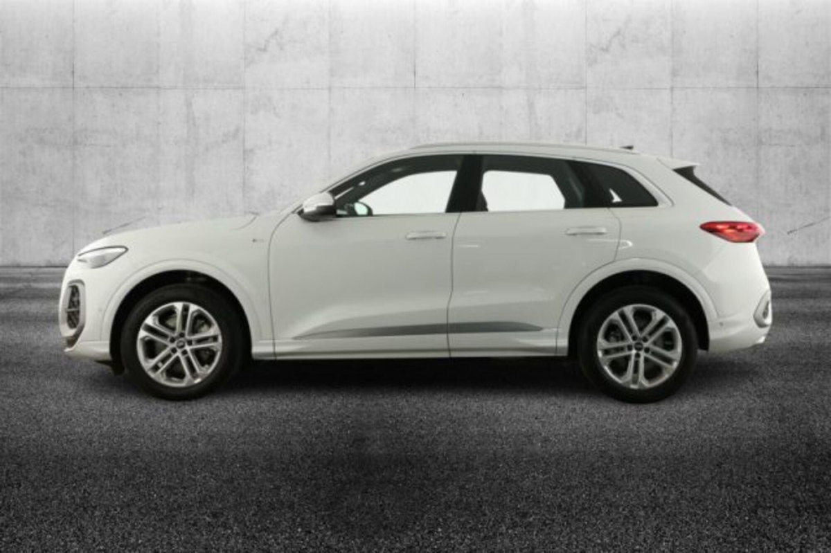 Audi Q5 40 2.0 tdi mhev 12V S line quattro s-tronic (5)