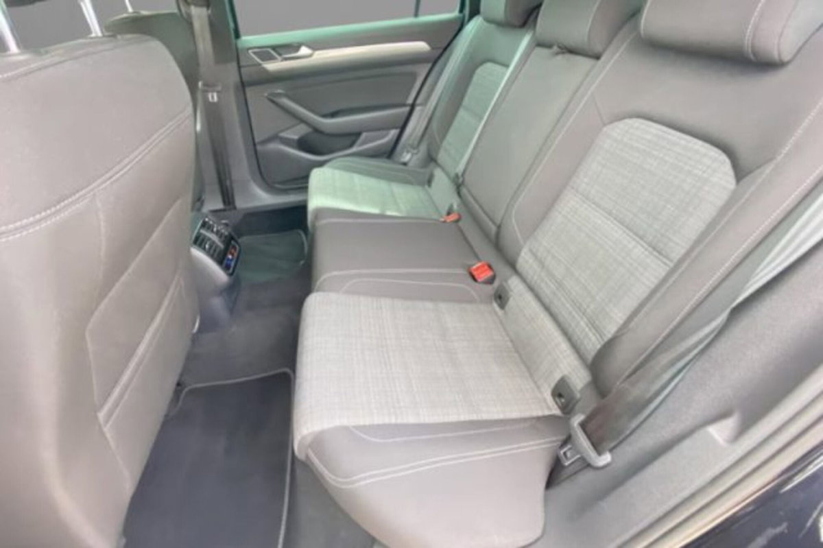 Volkswagen Passat Variant 2.0 TDI SCR 122 CV EVO DSG Business (8)