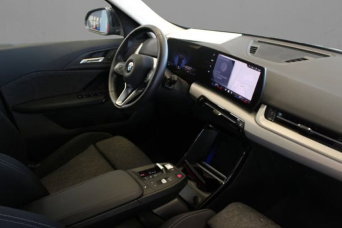 BMW X1 sDrive 18i Msport (5)