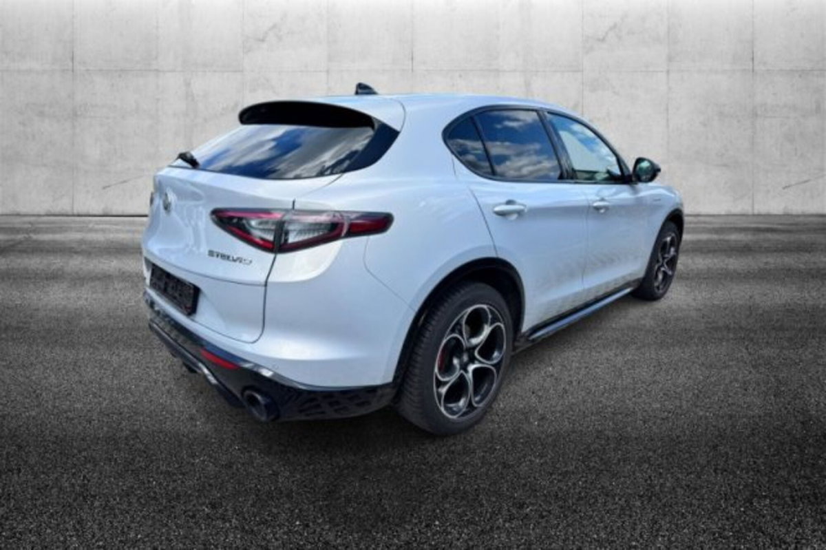 Alfa Romeo Stelvio Stelvio 2.0 Turbo 280 CV AT8 Q4 Veloce (3)