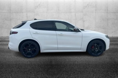Alfa Romeo Stelvio 2.2 t Tributo Italiano Q4 210cv auto (3)
