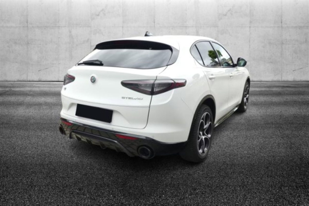 Alfa Romeo Stelvio Stelvio 2.2 Turbodiesel 210 CV AT8 Q4 Veloce (2)