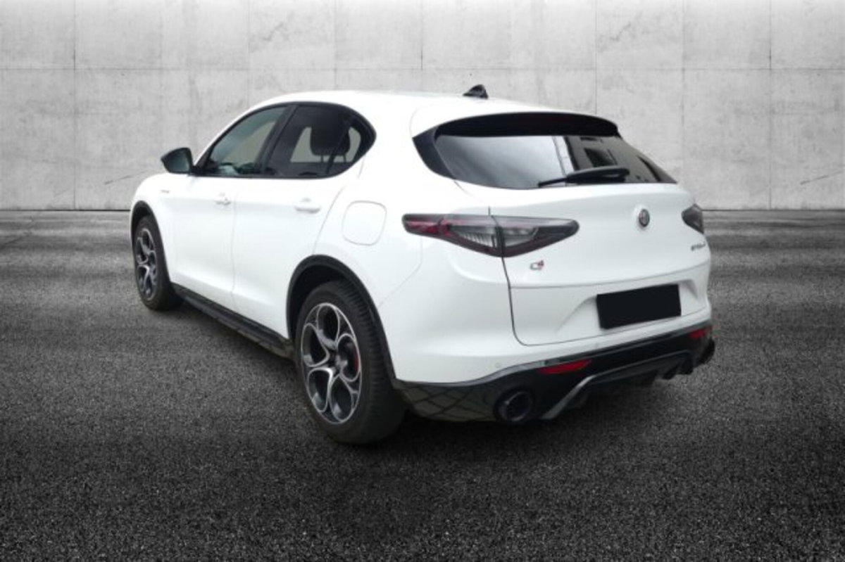 Alfa Romeo Stelvio Stelvio 2.2 Turbodiesel 210 CV AT8 Q4 Veloce (3)