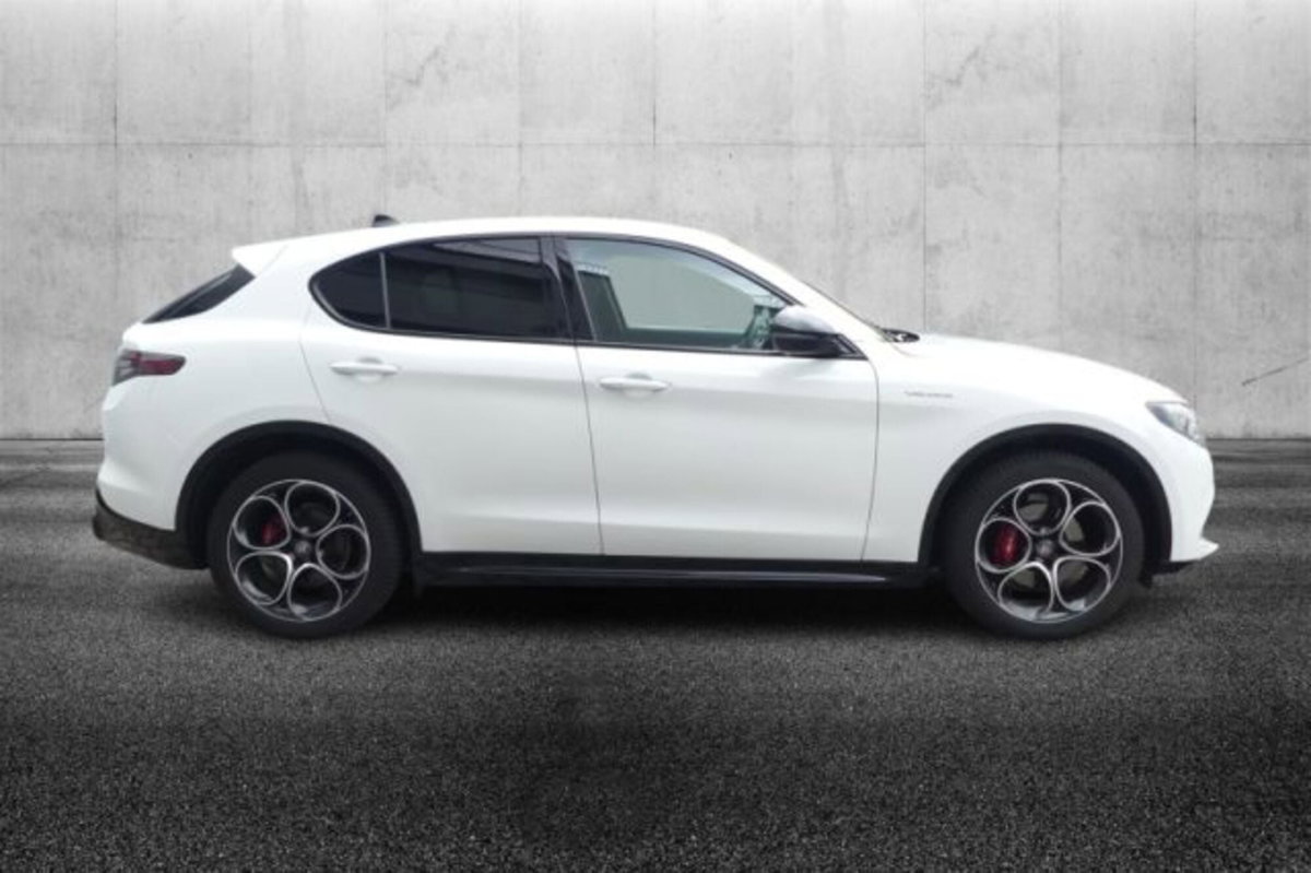Alfa Romeo Stelvio Stelvio 2.2 Turbodiesel 210 CV AT8 Q4 Veloce (4)