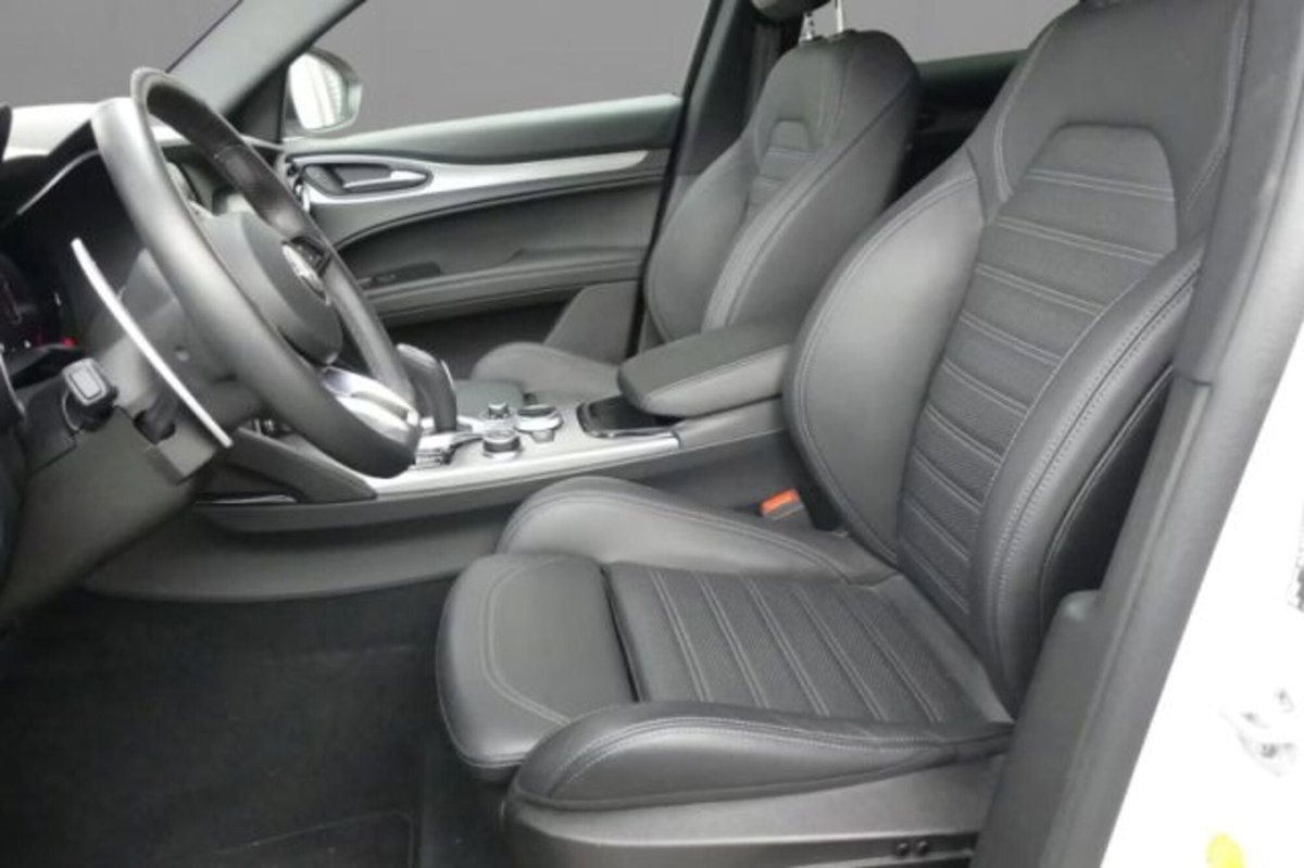 Alfa Romeo Stelvio Stelvio 2.2 Turbodiesel 210 CV AT8 Q4 Veloce (8)