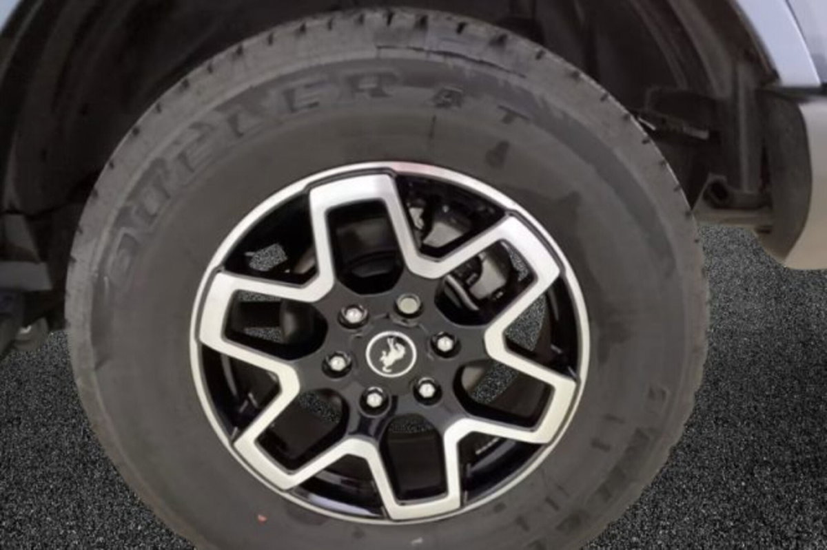 Ford Bronco 2.7 ecoboost V6 Outer Banks 4x4 335cv auto (4)
