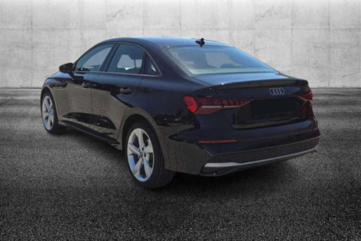 Audi A3 Sedan 35 TFSI S tronic Business Advanced (2)