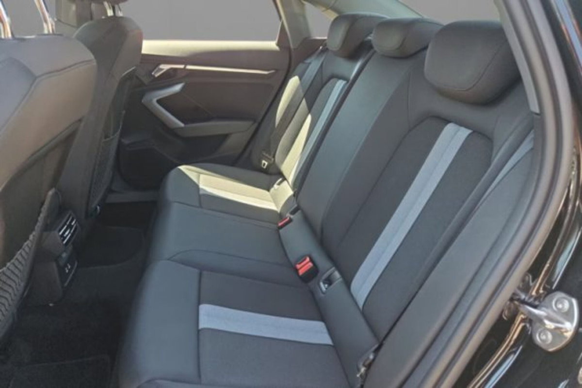 Audi A3 Sedan 35 TFSI S tronic Business Advanced (8)