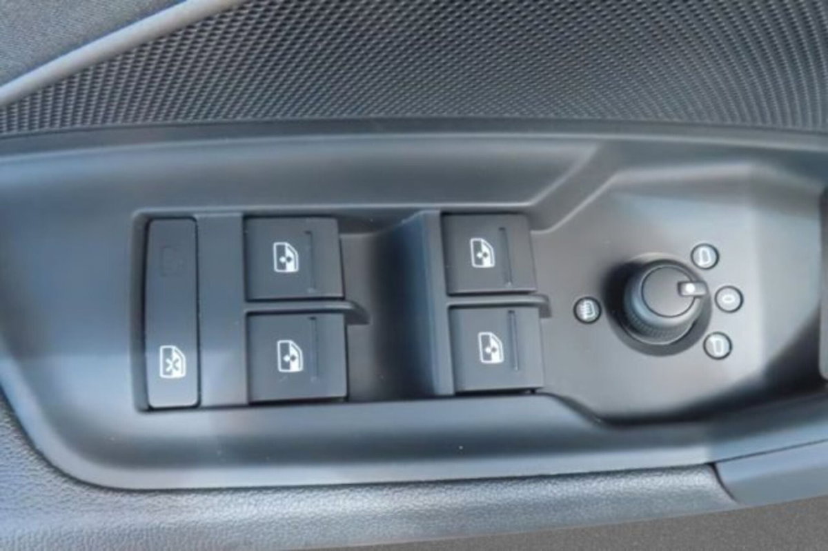 Audi A3 Sedan 35 TFSI S tronic Business Advanced (7)