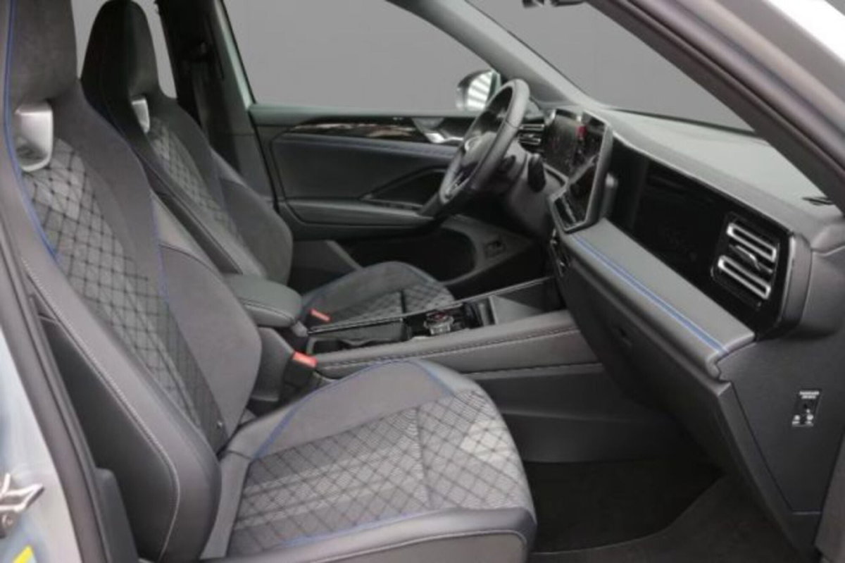 Volkswagen Tiguan Allspace 2.0 tdi R-Line 150cv dsg (5)