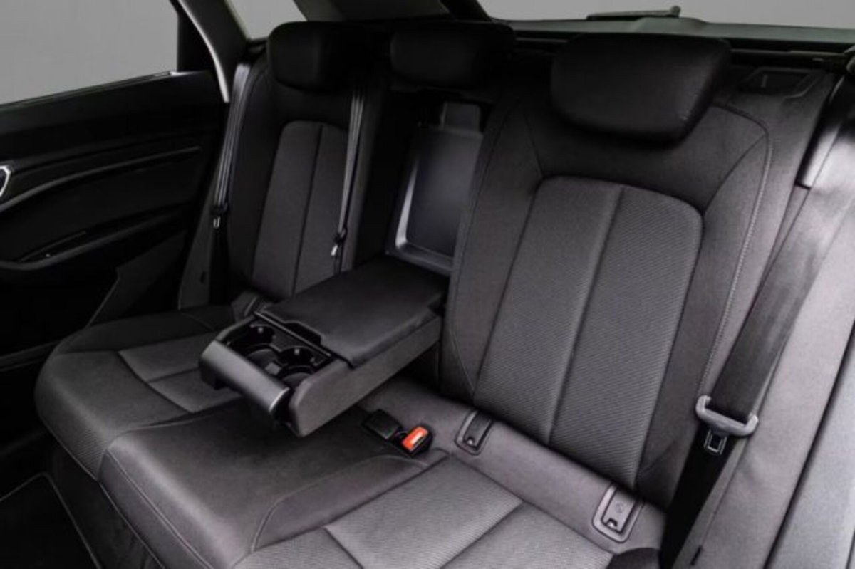 Audi e-tron Sportback 50 quattro S line edition (8)