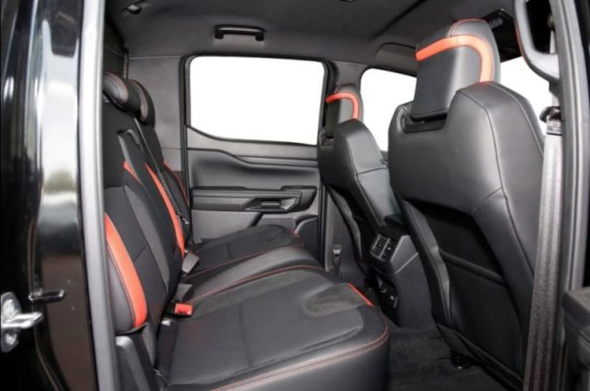 Ford Ranger Pick-up Raptor 3.0 ecoboost V6 292cv auto (7)