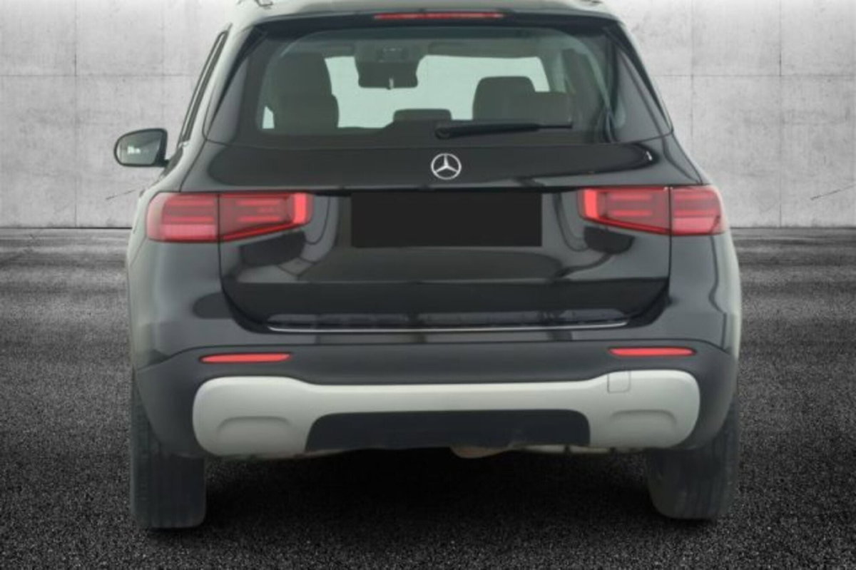 Mercedes-Benz GLB 180 d Progressive Advanced Plus auto (5)