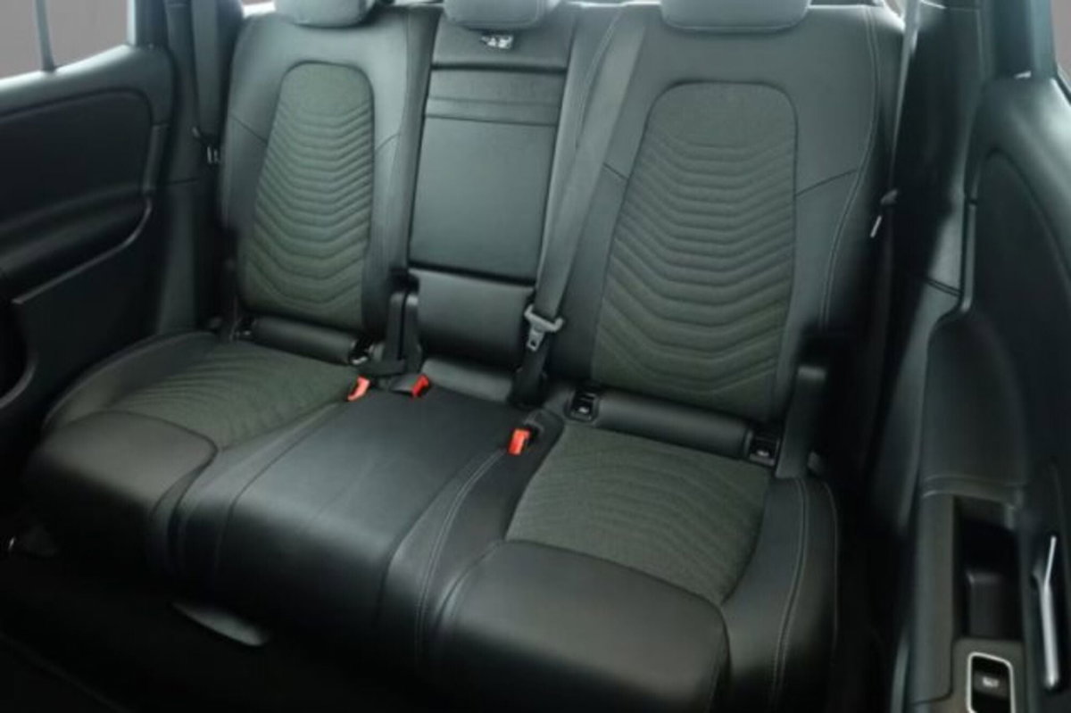 Mercedes-Benz GLB 180 d Progressive Advanced Plus auto (8)