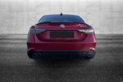 Alfa Romeo Giulia 2.9 T V6 AT8 Quadrifoglio (5)