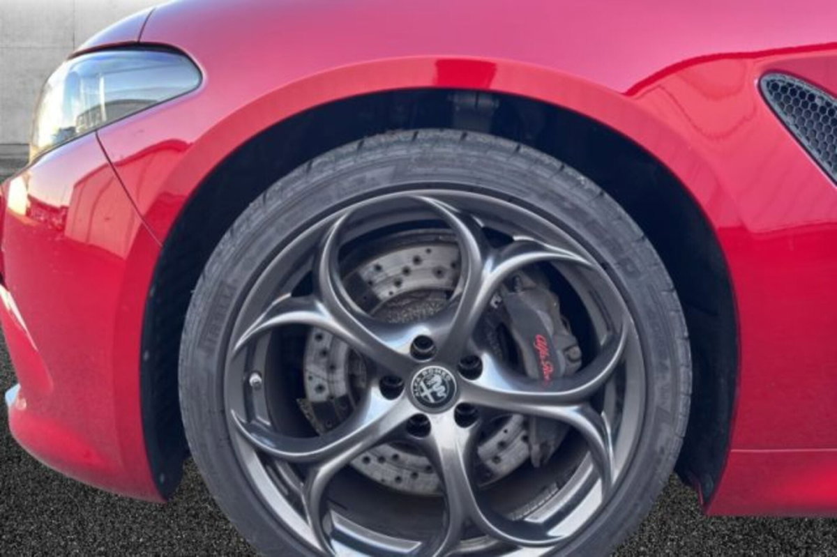 Alfa Romeo Giulia 2.9 T V6 AT8 Quadrifoglio (8)