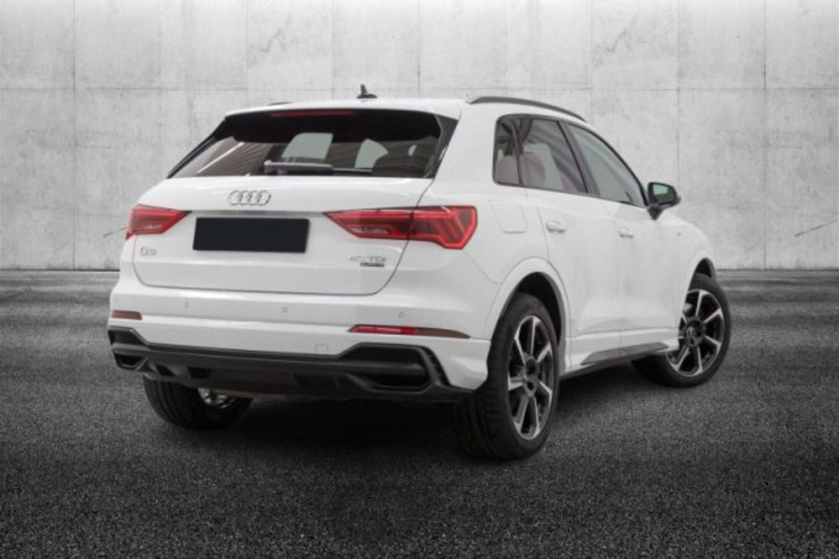 Audi Q3 40 TDI quattro S tronic Business (2)