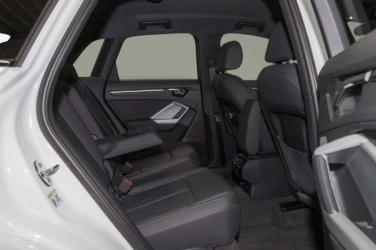 Audi Q3 40 TDI quattro S tronic Business (4)