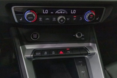 Audi Q3 40 TDI quattro S tronic Business (6)