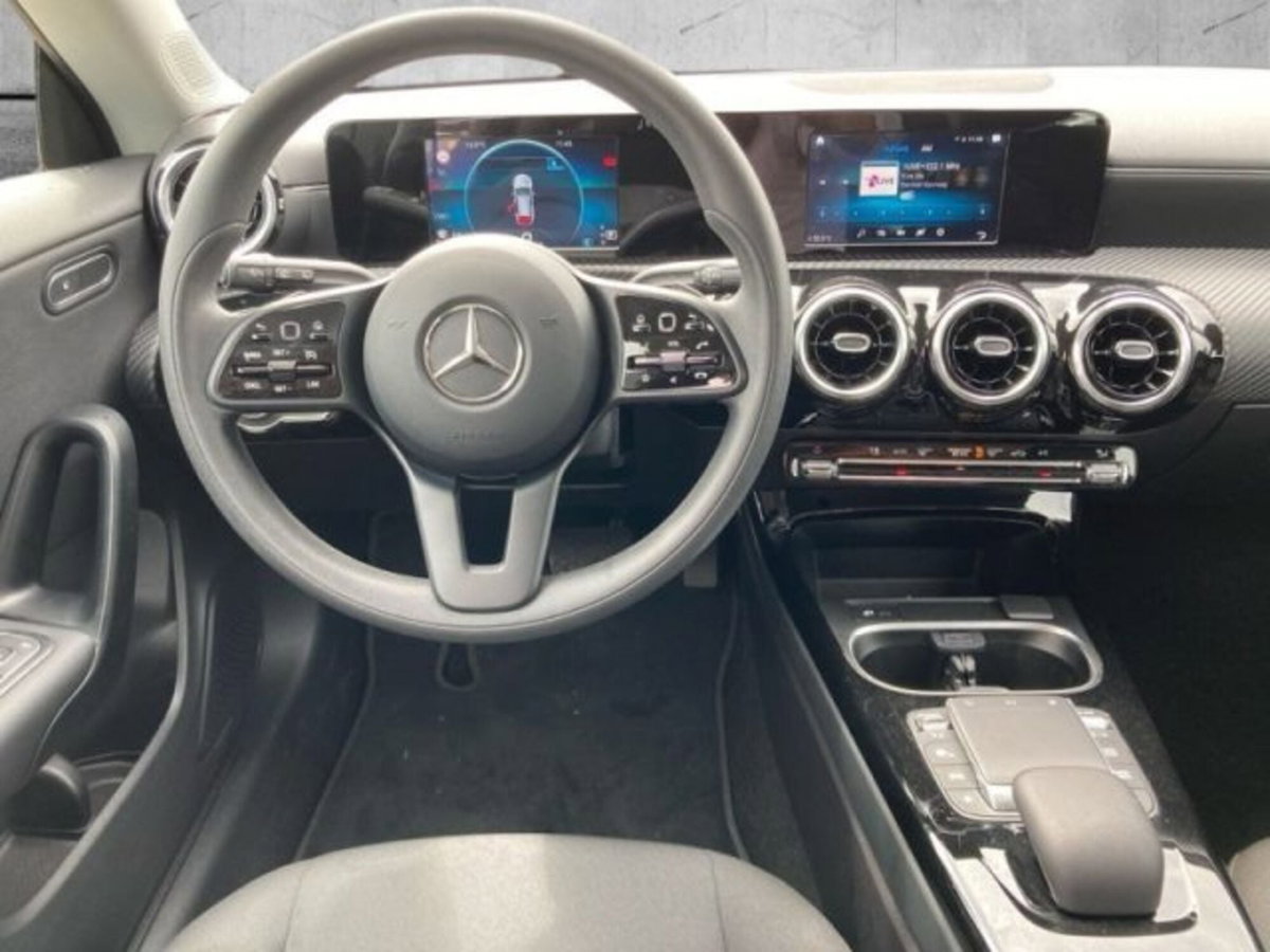 Mercedes-Benz CLA Shooting Brake 200 d Automatic Shooting Brake Business (6)