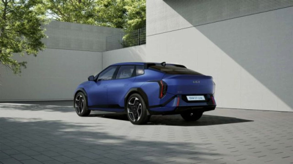 Kia EV4 58,3 kWh Standard range Air fwd (6)