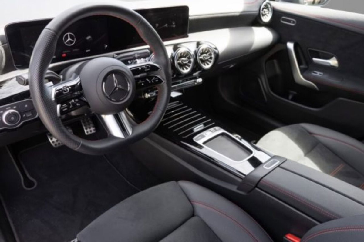 Mercedes-Benz CLA Shooting Brake 180 AMG Line Advanced Plus auto (4)