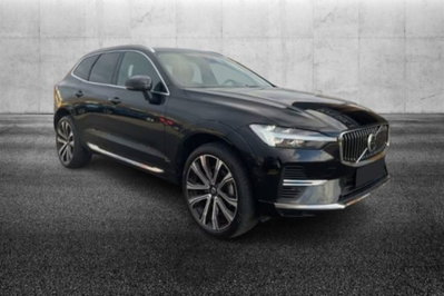 Volvo XC60 T6 Recharge AWD Plug-in Hybrid automatico Plus Bright (2)