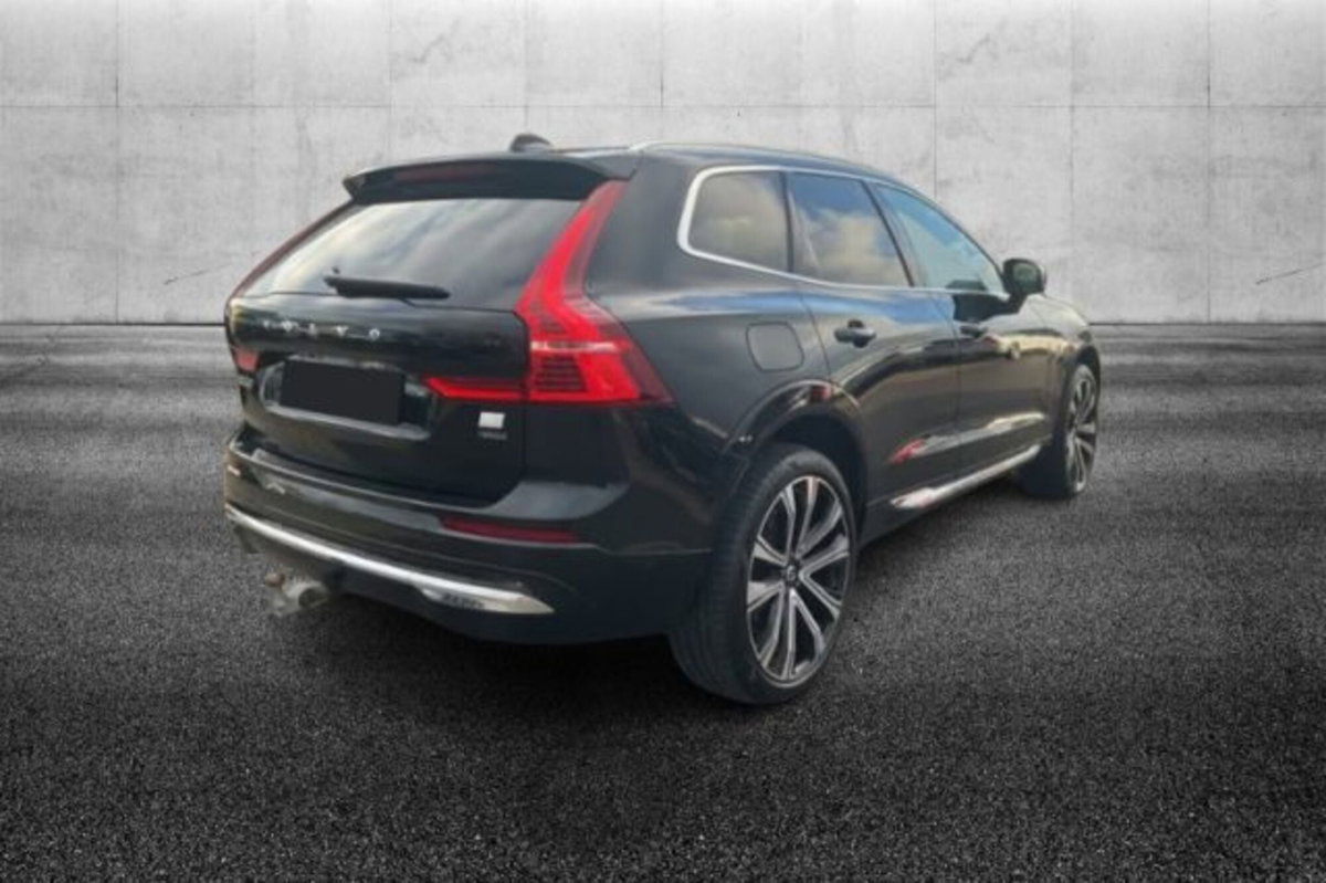 Volvo XC60 T6 Recharge AWD Plug-in Hybrid automatico Plus Bright (3)