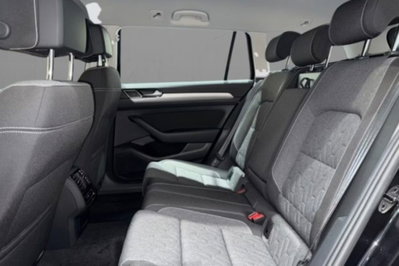Volkswagen Passat Variant 2.0 TDI SCR EVO DSG Business (8)
