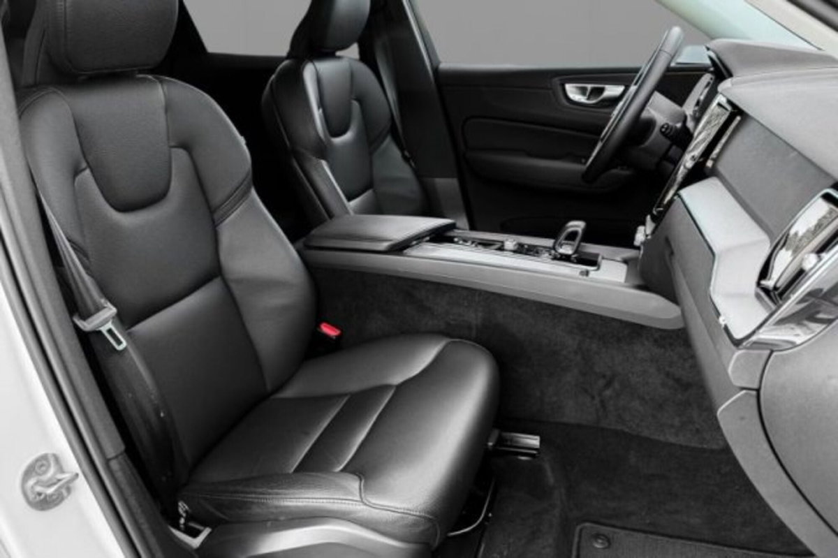 Volvo XC60 B4 automatico Core (5)