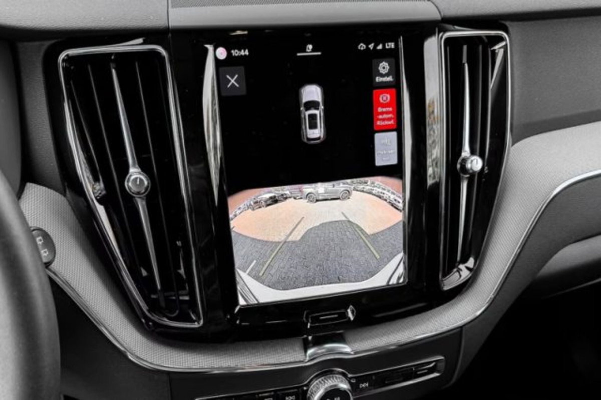 Volvo XC60 B4 automatico Core (8)