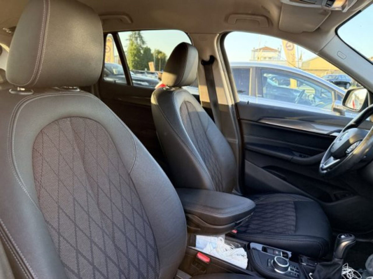 BMW X1 sDrive16d xLine Plus (6)