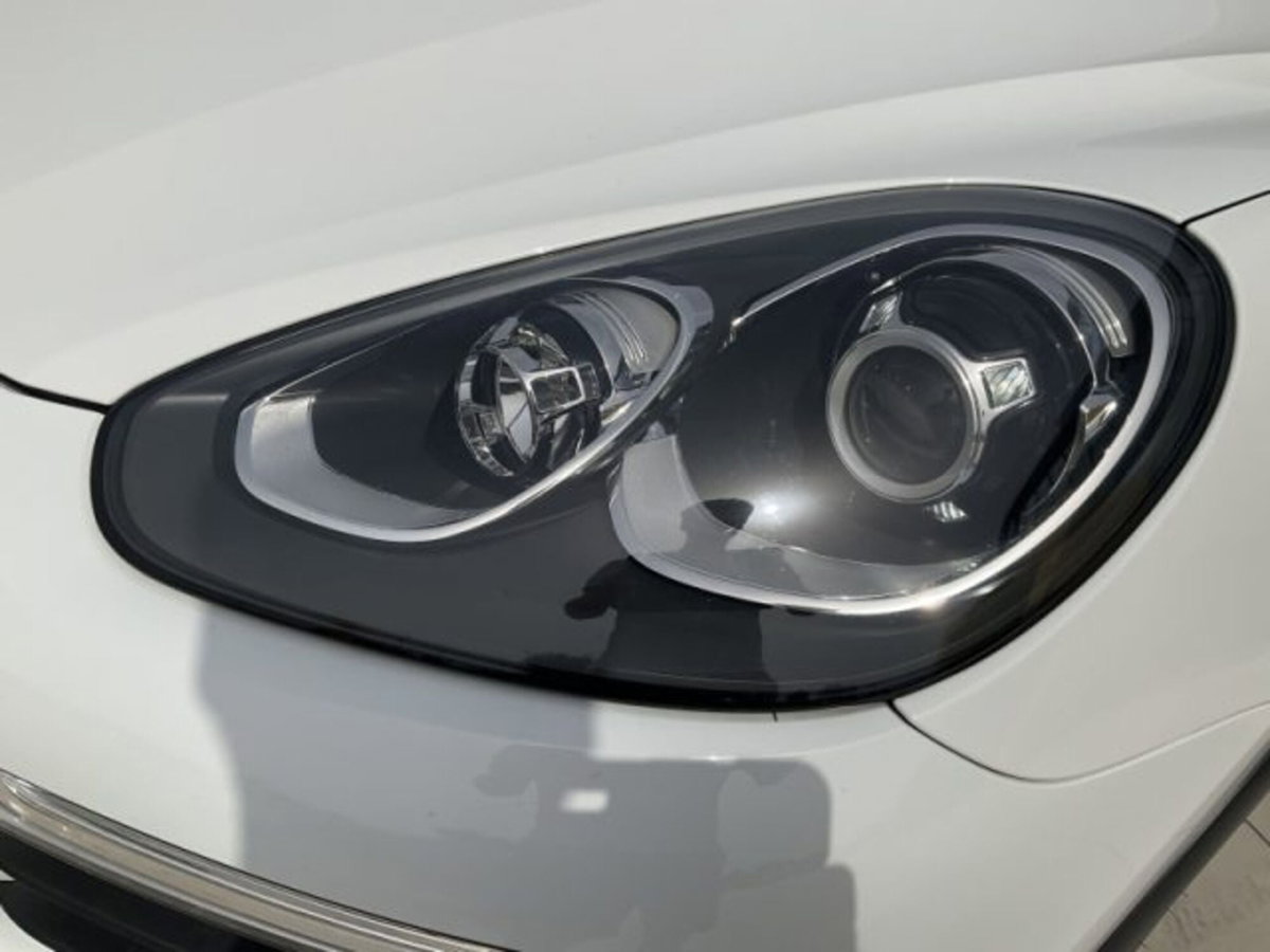 Porsche Cayenne 3.0 Diesel (4)