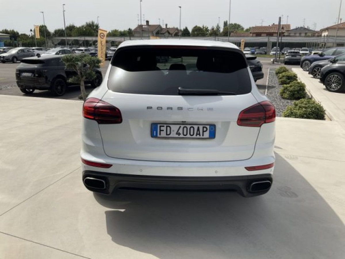 Porsche Cayenne 3.0 Diesel (7)